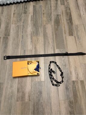 Louis Vuitton Signature 35mm Chain Belt